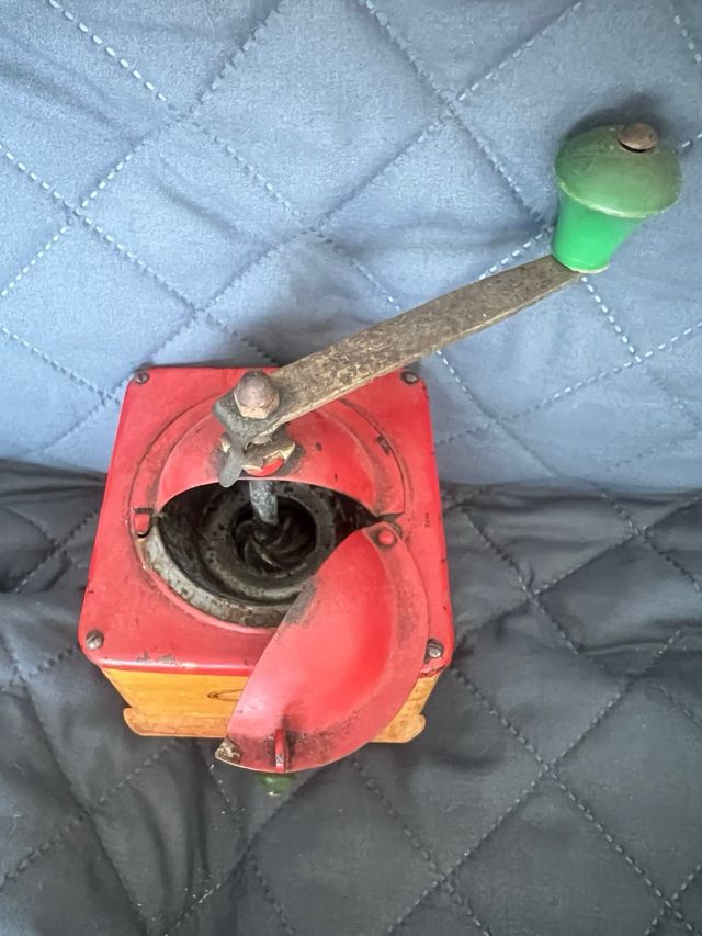 Moinho de café vintage ELMA