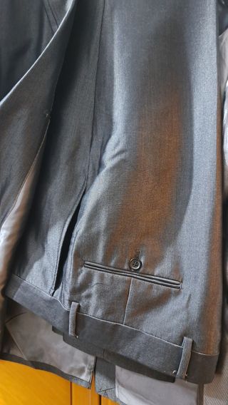 Traje Gris Núñez de Arenas