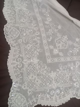 Traje de fallera con corpiño zapatos y manteletas