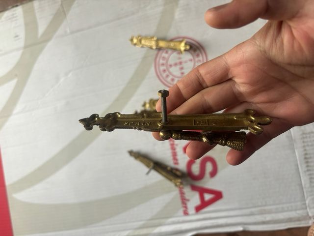 Tiradores dorados - 6 pzas