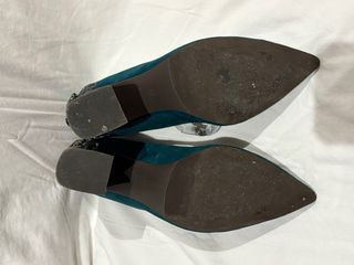 Zapatos Alma en Pena tacón verde azulado
