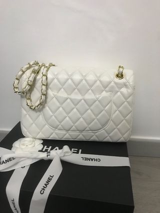 Chanel Classic Flap Bag - bianca