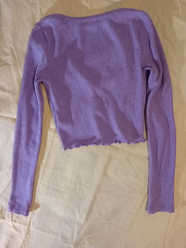 Suérter lila canalé Pull&Bear