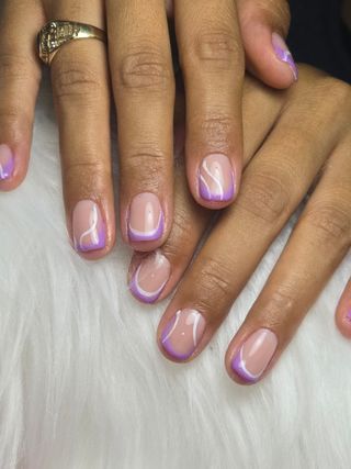 Se realizan Manicuras