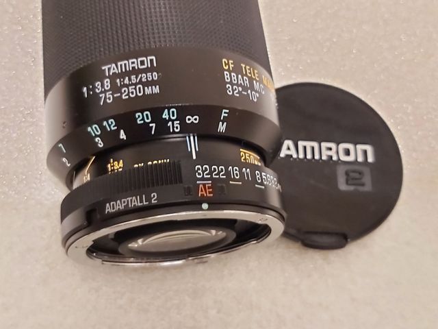 Tamron Adaptall 2 Telemacro 75-250mm f/3.8-4.5
