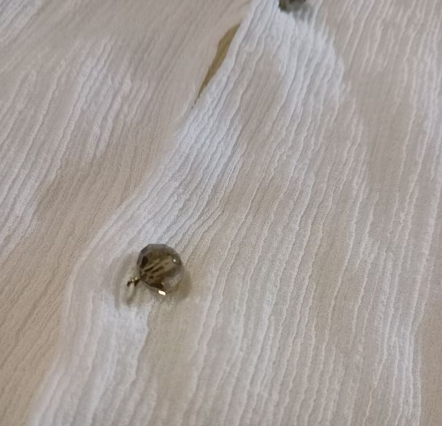 Blusa Zara blanca efecto arrugado