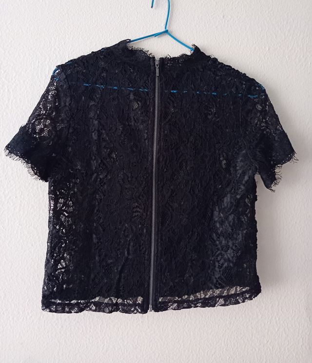 Blusa Zara negra encaje