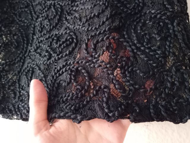 Blusa Zara negra encaje