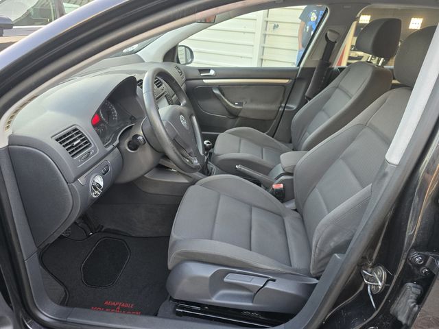 Volkswagen Golf 2004