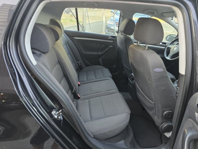 Volkswagen Golf 2004