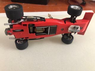 Coche Scalextric Tyrrell Ford dos coches