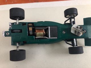 Coche Scalextric Tyrrell Ford dos coches