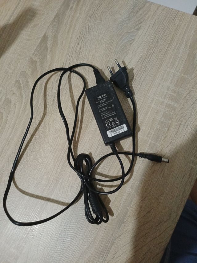 Adaptador AC/DC aqprox DJ1202-SC