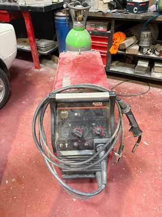 Soldadora Lincoln Powertec 200C