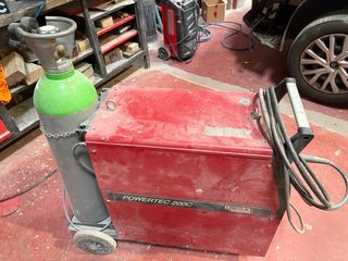 Soldadora Lincoln Powertec 200C