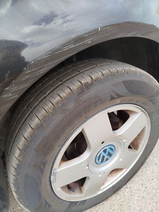 Volkswagen Golf 2000