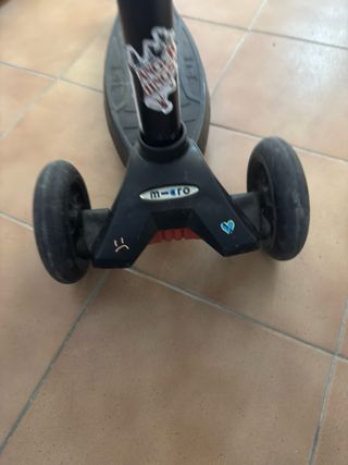 2 Patinetes  Oxelo niño  Micro niño