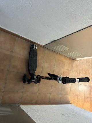 2 Patinetes  Oxelo niño  Micro niño