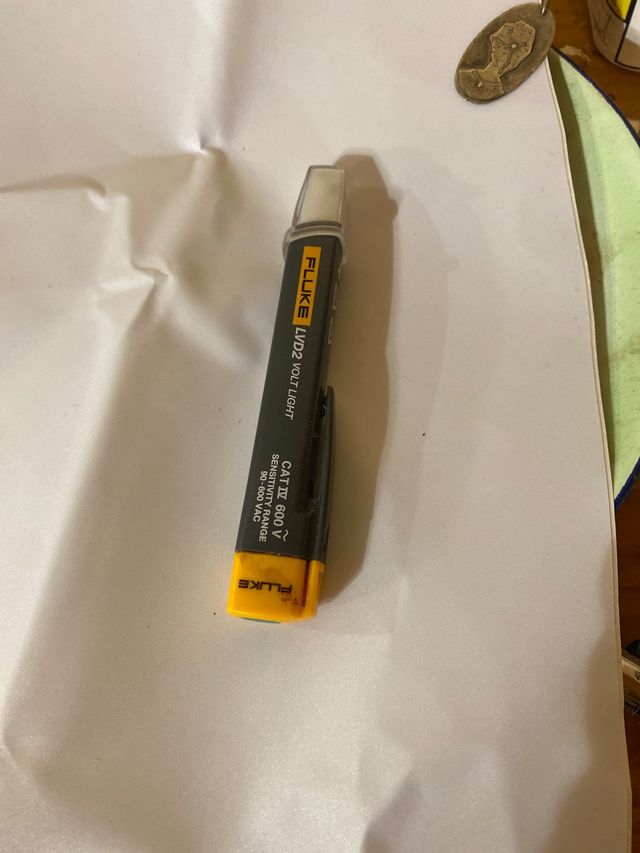 Detector tension fluke