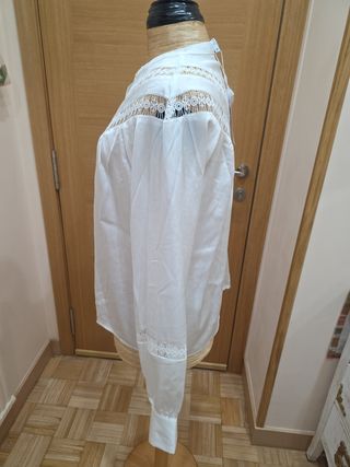 Blusa blanca encaje
