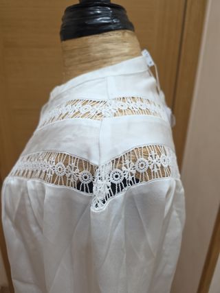 Blusa blanca encaje