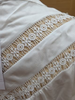 Blusa blanca encaje