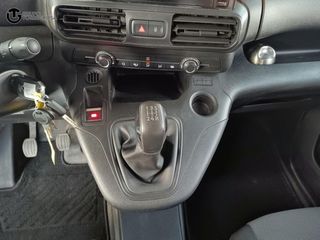 Peugeot Partner Pro Standard 600kg BlueHDi 73kW