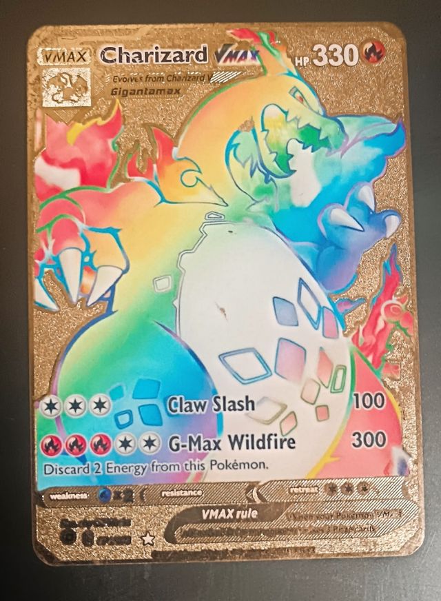 Charizard Dorado VMAX - Pokémon Magic Select.