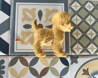 Barbie y sus 5 perritos