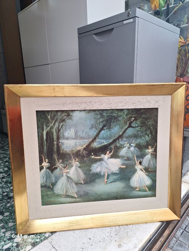Quadro ballerine con cornice dorata
