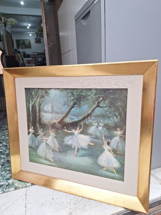 Quadro ballerine con cornice dorata