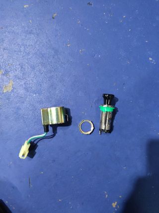 Encendedor coche antiguo 12v nuevo.