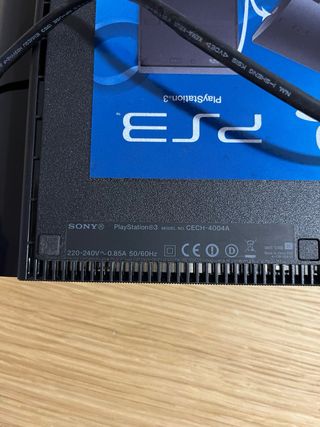 PS3 (PlayStation 3) Superslim negra