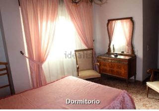 Dormitorio clásico antiguo