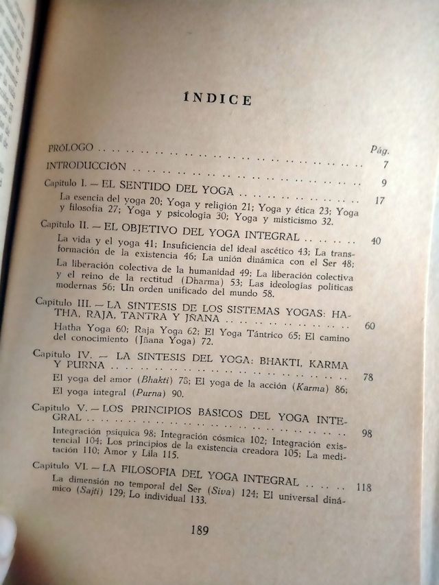 YOGA INTEGRAL. HARIDAS CHAUDHURI. DÉDALO AÑO 1975.