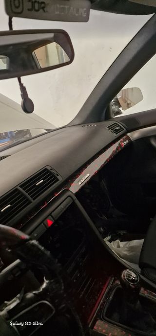 Volante carbono y piezas varias A4 B7 