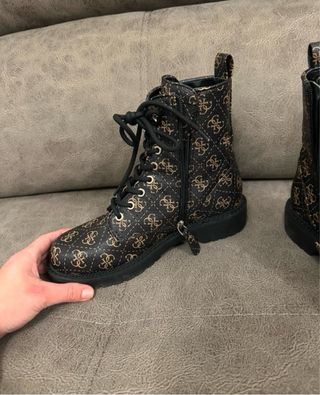 Botas Guess - Marrón y Negro