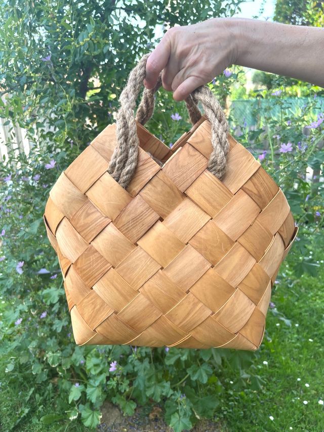 Cesto legno intrecciato