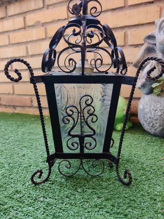 Farol de forja negro