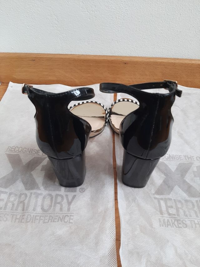 Sandali Pacomena by Menbur