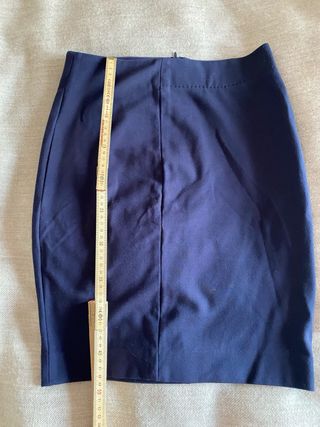 Falda midi Marc O'Polo azul

algodon
tiene stretc
