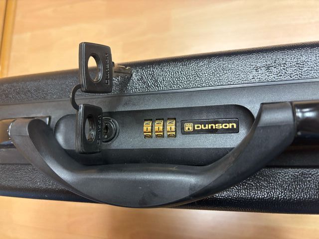 Maletín Dunson rígido negro