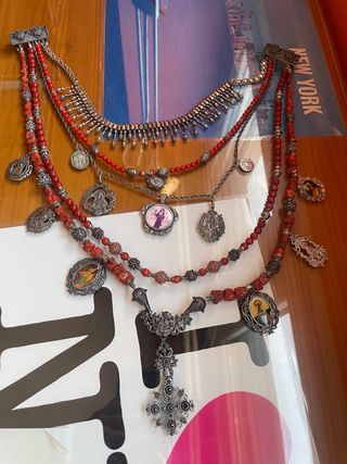 Collar Segoviano coral plata