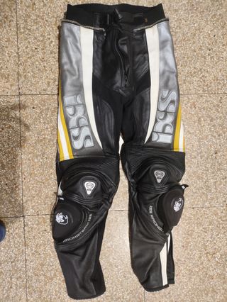 Mono moto piel ISS cuero Talla 50 ( S )