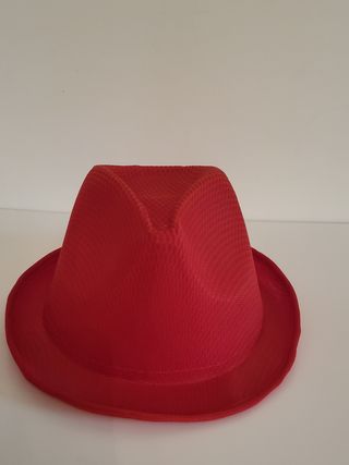 Cappello rosso
