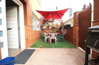 Casa pareada en venta en Els Molins en Mataró