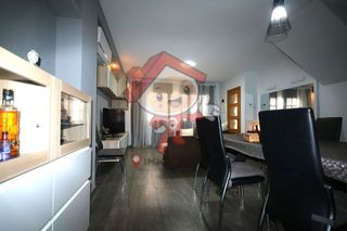 Casa pareada en venta en Els Molins en Mataró