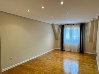 Piso en venta en Centro en Gijón