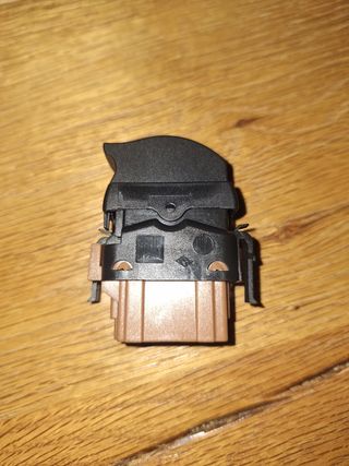 Interruptor elevalunas coche