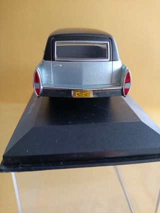 Cadillac Hearse 1966 (1:43)